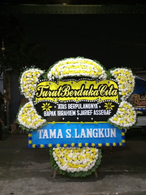 Papan Bunga Duka di Barusjahe